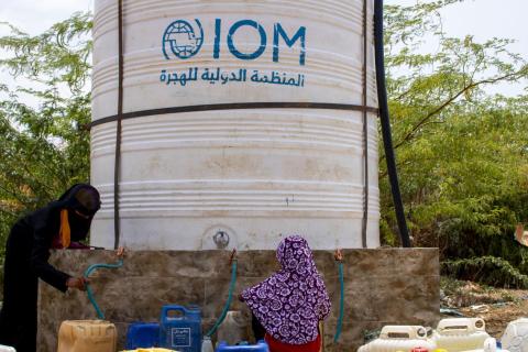 An IOM water point funded by the government of Canada serves communities in Al Dehywi site.© IOM 2022/Angela Wells